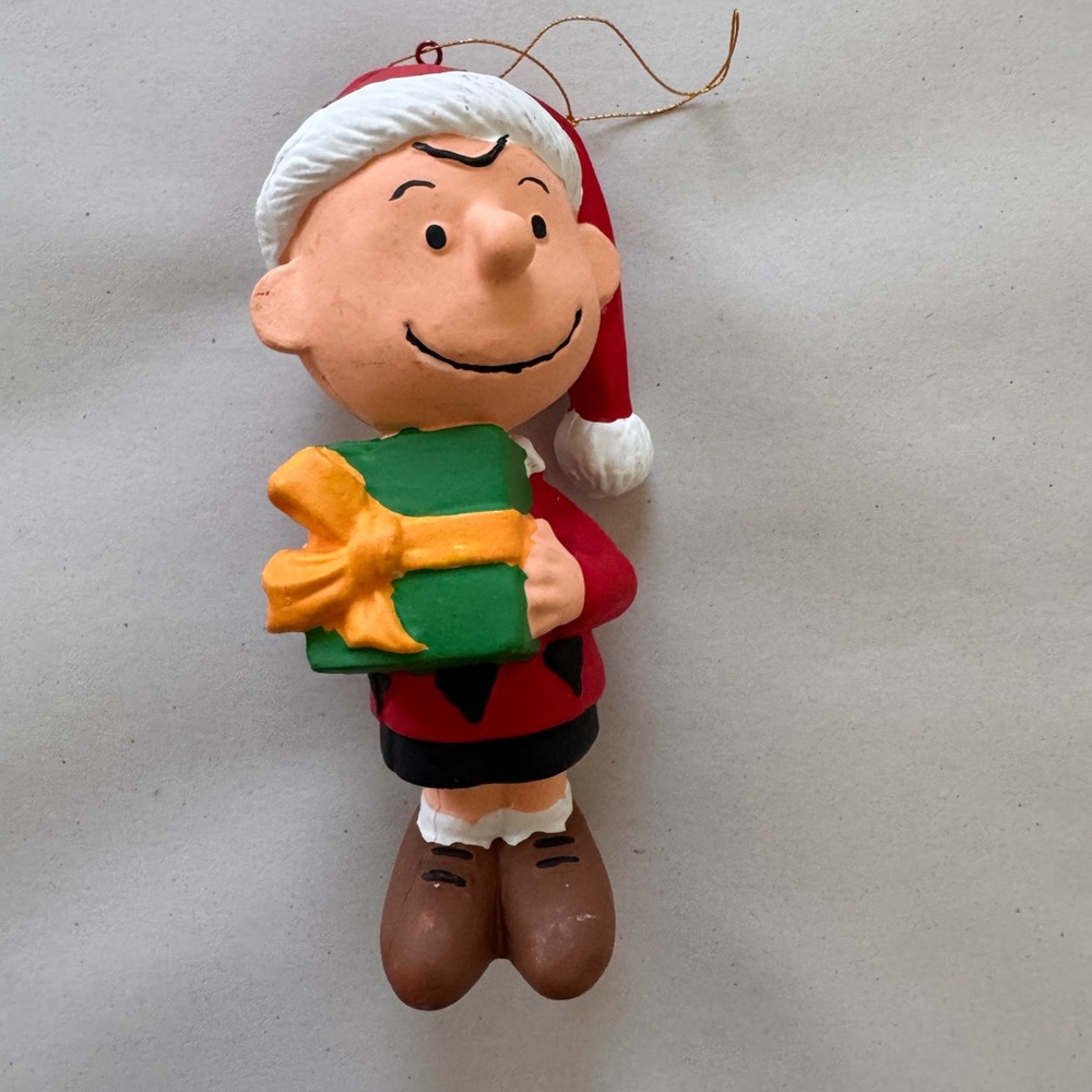 EUC. Vintage UFS Peanuts Holiday Ornament